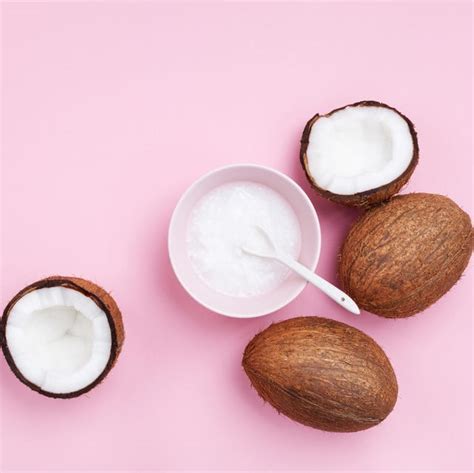 The 10 Best Coconut Oils Of 2022, According to Nutritionists.